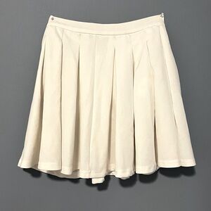 white women’s tennis skirt